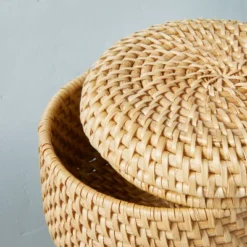 Woven Basket With Lid Natural - Hearth & Hand™ With Magnolia 7 Woven Basket With Lid Natural - Hearth & Hand™ With Magnolia -Dream Decor Shop GUEST 5771aee5 3de9 4b2d 8eea 1b818536233b