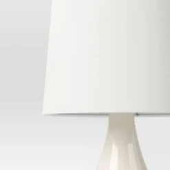 Montreal Wren Assembled Table Lamp White - Threshold™ -Dream Decor Shop GUEST bb462b58 8466 4cbc 8047 54d2641672ee